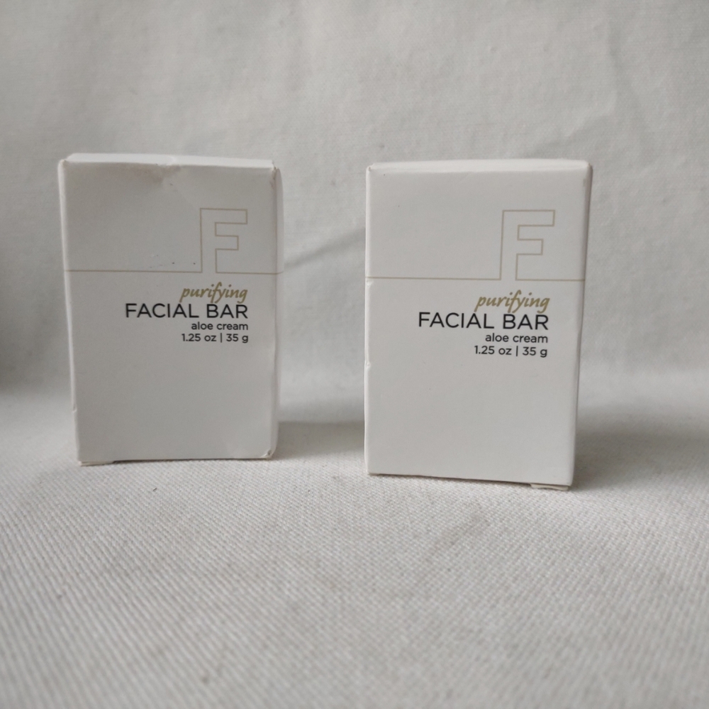 Lot 2 Gilchrist & Soames Aloe Cream Purifying Facial Bar Soap Travel Sz 1.25 Oz